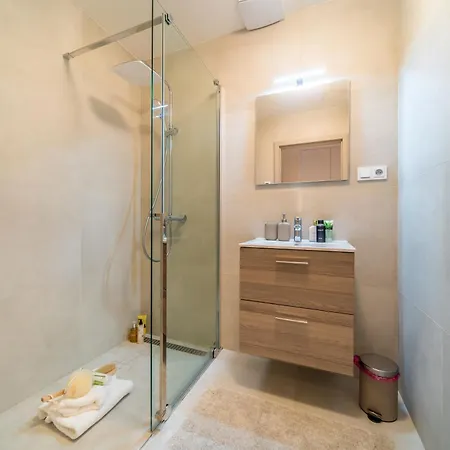 Rákosárna Suites&apartments Apartamento *