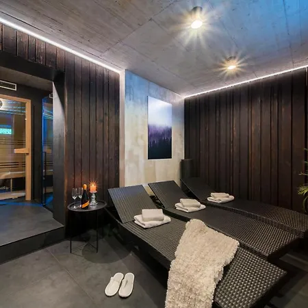 Rakosarna & Lägenhet *